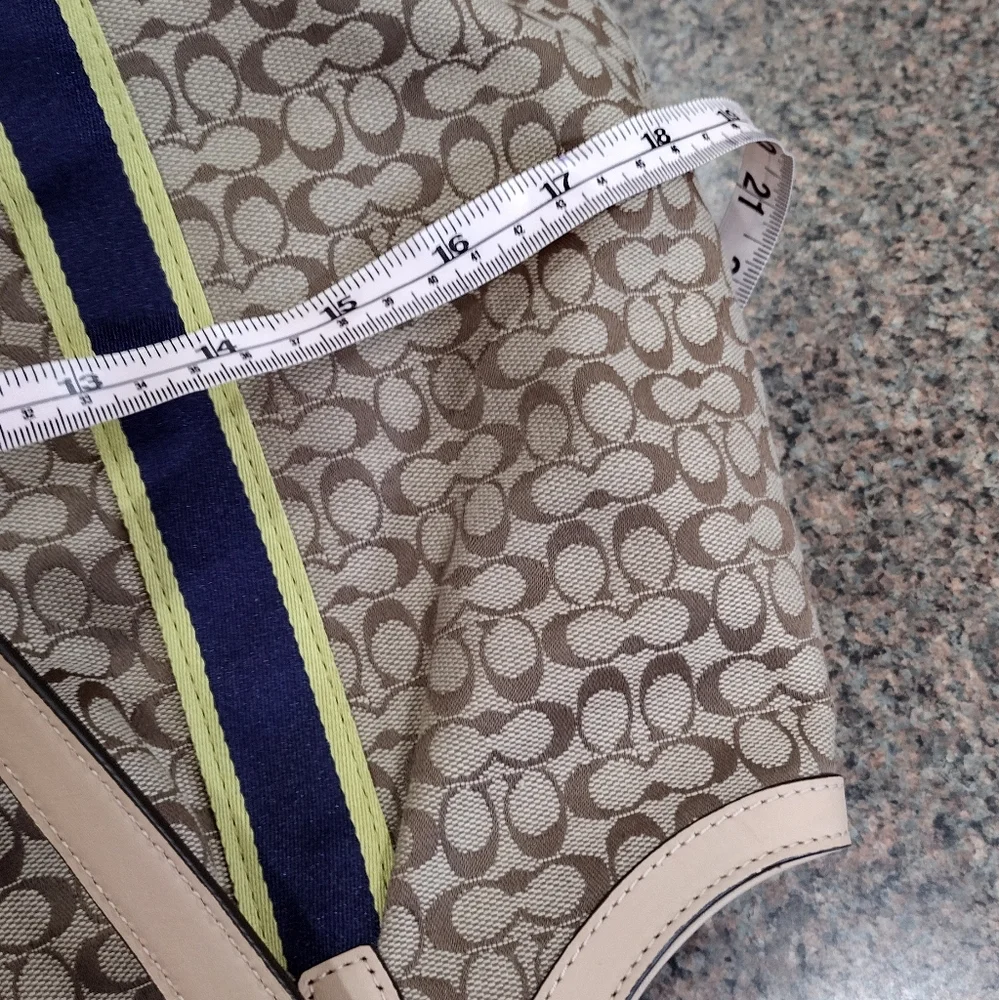 NWT COACH SIGNATURE STRIPE DEVIN SHOULDER  Tote